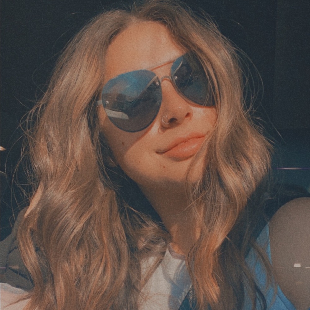 Meet your Posher, Leticia